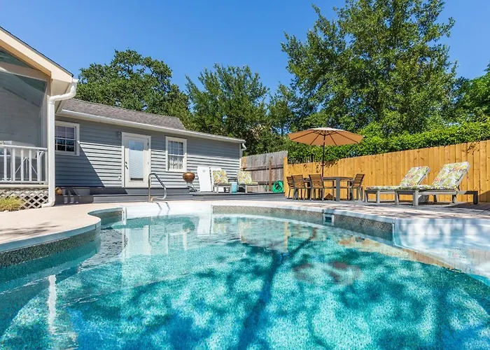 Frogtown Cottage